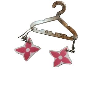 Pink flowers earrings